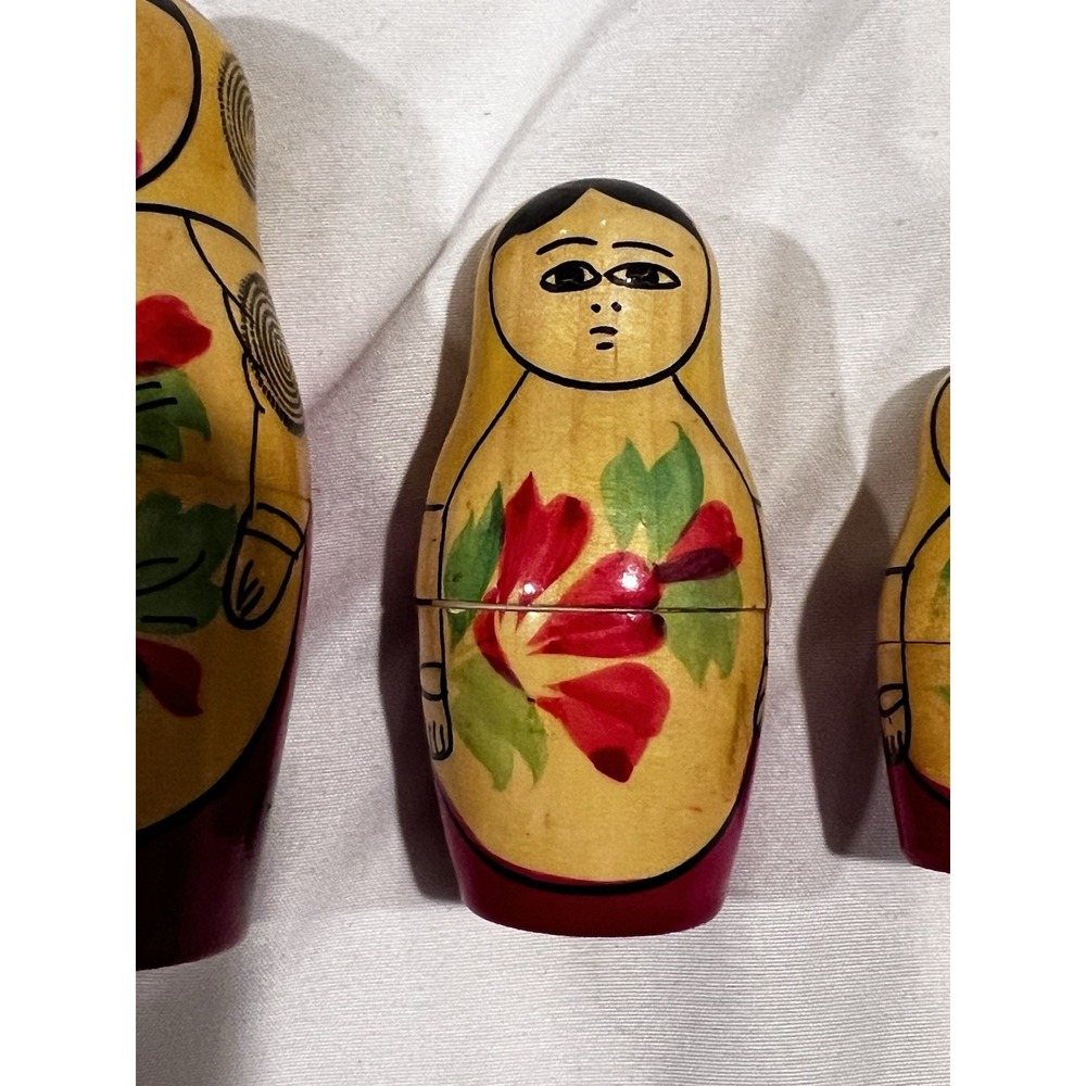 Vintage Russian Nesting Dolls Made In USSR Hand Painted Total Of 5 - Picture 4 of 8